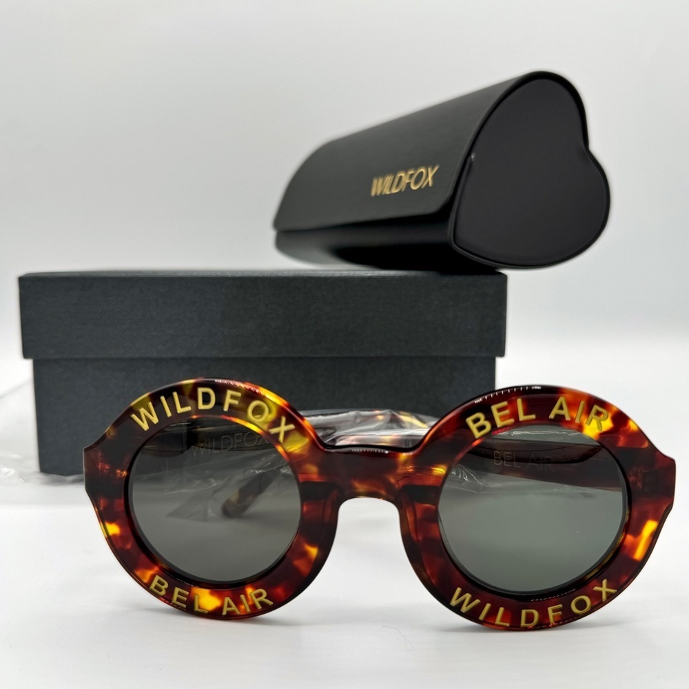 NWT Wildfox Bel Air Tortoise Shell Brown Belair Sunglasses Classic NEW with case